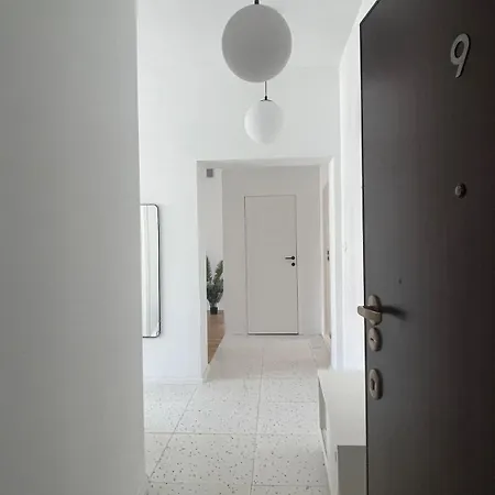 Spacious 2-room With Balcony アパート グディニャ