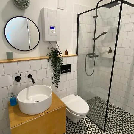 Apartment Spacious 2-room With Balcony *